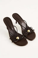 Oval Stone Detailed Heeled Slippers