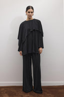 Pleated Comfortable Set with Shoulder Shawl