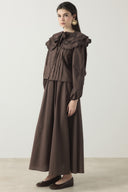 Dacron Set with Embroidered Collar