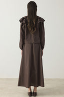 Dacron Set with Embroidered Collar