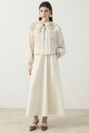 Dacron Set with Embroidered Collar